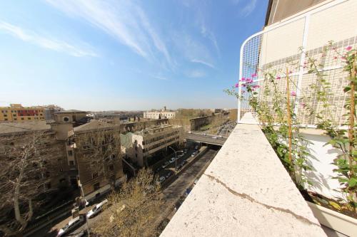 Windows on Rome - image 8