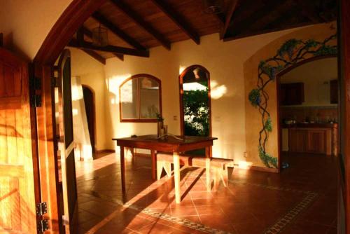 Зручності, Jungle Retreat in Guadalupe