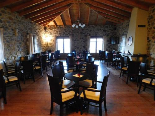 . Akrothea Hotel