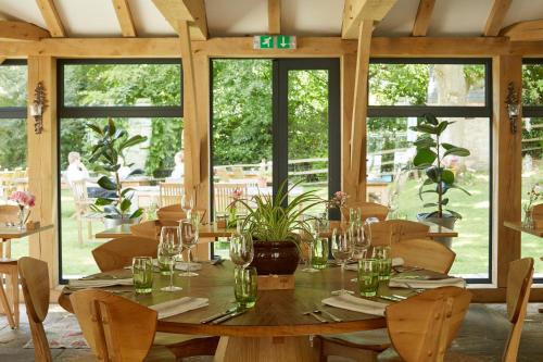 Restaurant, The Royal Oak in Swallowcliffe