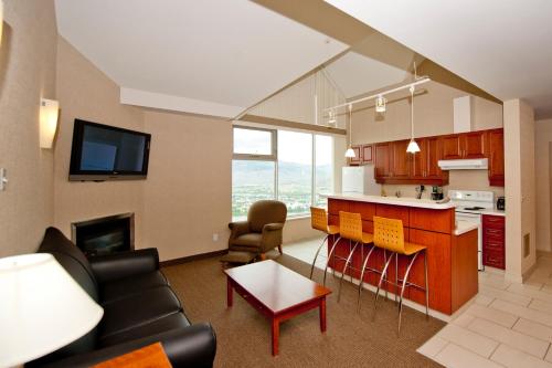 Residence & Conference Centre - Kamloops