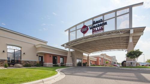 Best Western Plus Willmar - image 12