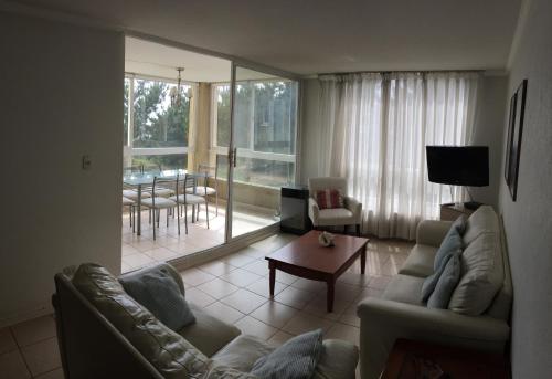 Bar/ Salón, Departamento en la Playa in Algarrobo