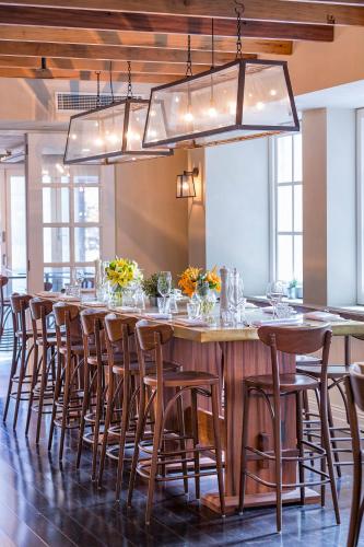 Restaurant, Rydges Australia Square near Kunstgalerie von New South Wales