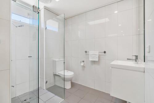 Surf Beach Motel Coffs Room Type - Park View King Room