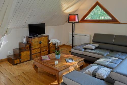 Le Loft Moderne et Chaleureux avec Vue Verdoyante