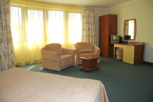 Hotel Grand - image 12