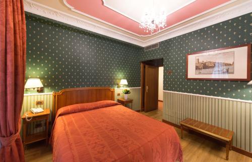 Strozzi Palace Hotel - image 8