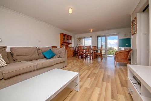 Ocean Avenue, 55