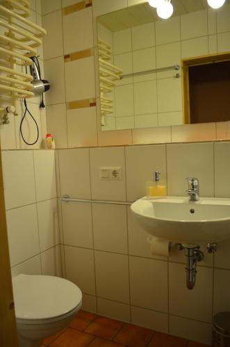 Double Room image 6
