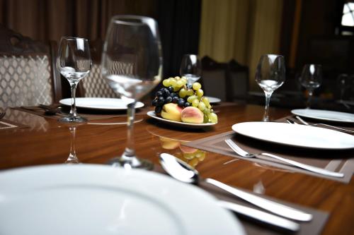 餐廳, Yaffle Inn Shaki Boutique Hotel in 舍基