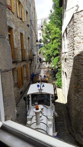 STOP 100m DU PORT-Parking gratuit a 5mn