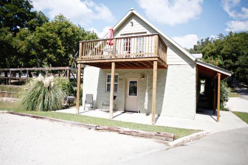 Tiki Loft 4 in Third Crossing, USA