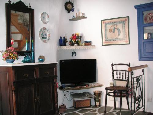 3-level doll house in Kea Ioulida/Chora, Cyclades, Yulis (foto 9)