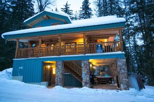 Snow Creek Cabins by Fernie Lodging Co - Accommodation - Fernie