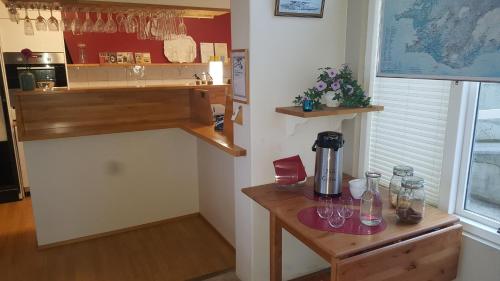 Közös társalgó / TV, Finna Hotel Guesthouse in Holmavik