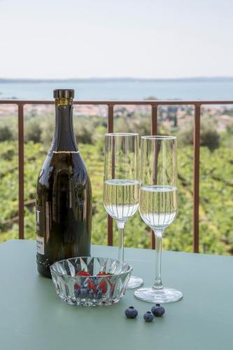 Junior Suite with Terrace and Lake View image 10