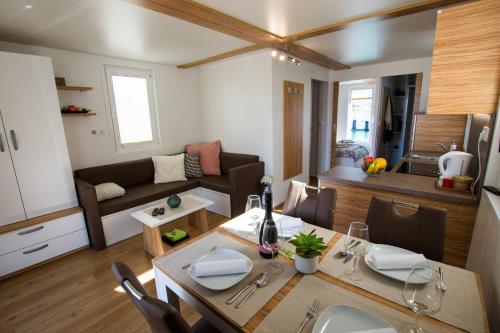 Floating Sea Houses Marina Lux – Portoroz, MO