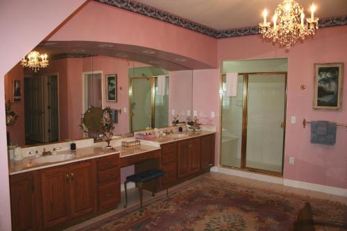 Bathroom, Heron Cay Lakeview Bed & Breakfast in Mount Dora