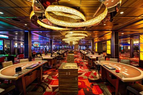 賭場, 納吉特賭場度假村 (Nugget Casino Resort) in 史百克
