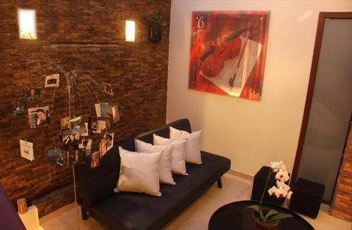 6 Suites Hotel – Bogota, NY