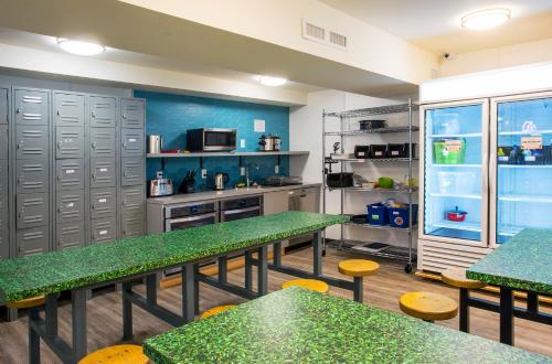 Konyha, Jasper Downtown Hostel in Jasper (AB)