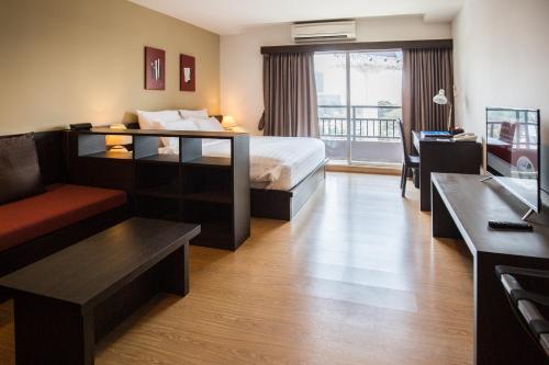 1 queen bed