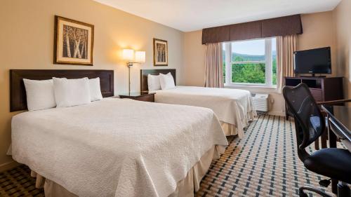 . Silver Fox Inn