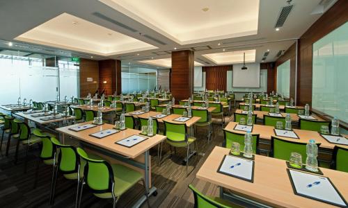 홀리데이 인 익스프레스 세마랑 심팡 리마 바이 IHG - 회의실/연회장