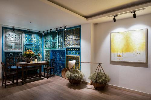 Foyer, Asian Ruby Center Point Hotel near President ho Chi Minh Statue