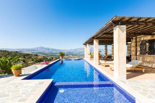  Jacopo Villa, untamed beauty, By ThinkVilla in 74100 Kástellos