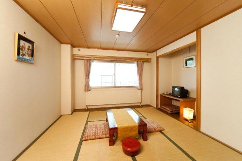 Standard Japanese-Style Room with Shared Bathroom - Non-Smoking