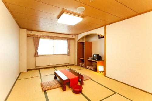 Superior Japanese Style Room with Shared Bathroom - Non-Smoking