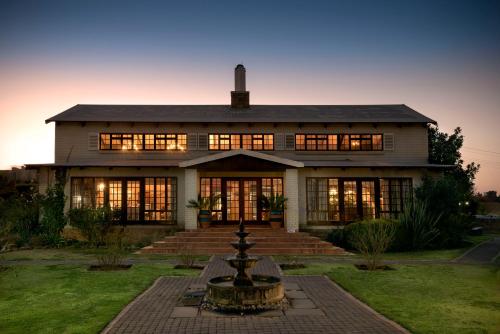 . The Highlander Hotel Dullstroom