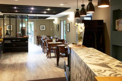 ห้องอาหาร, คีเรียด โบเน่ (Kyriad Beaune) in โบน