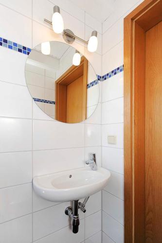 Apartment with Terrace image 1