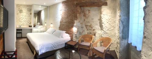Hotel de la Couronne - image 7