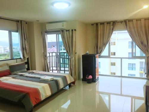 Sunisa Plus Bangsaen Sunisa Plus Bangsaen is perfectly located for both business and leisure guests in Chonburi. The property features a wide range of facilities to make your stay a pleasant experience. Service-minded sta