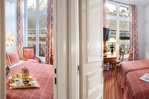 room detail thumbnail 1