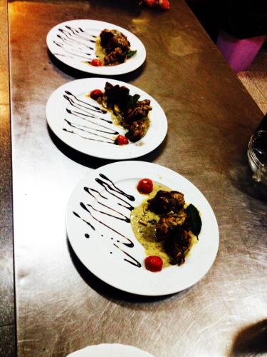 อาหารและเครื่องดื่ม, Hotel Alpet in รินาส