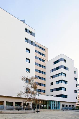 Sejours & Affaires Paris-Davout - image 8