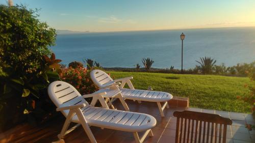 VISTAS INFINITAS SOBRE EL MAR-INFINITE VIEWS On THE SEA