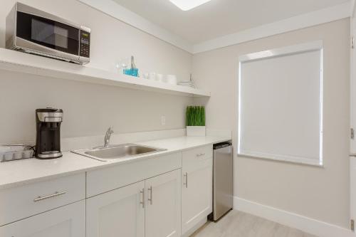 廚房, 漂流酒店 (Drift Hotel) in 拉戈島