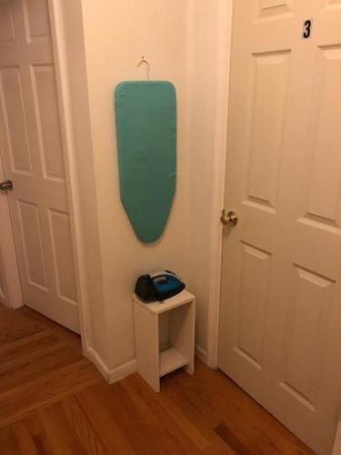 Hollywood Rentals LLC - image 3