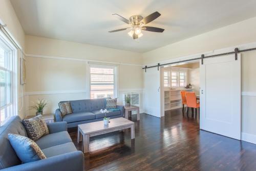 

Historic Luxury. Remodel A+ Location W Parking!