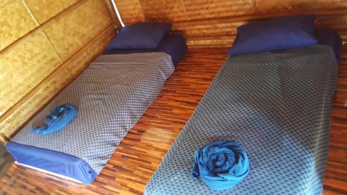 Standard Twin Room with Garden View room in LANTA LOCAL HUT