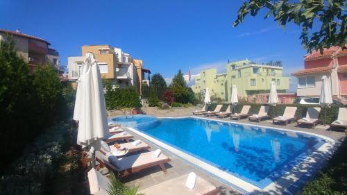 The Muses Hotel - image 2