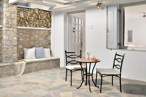 Kamari Hotel - image 11