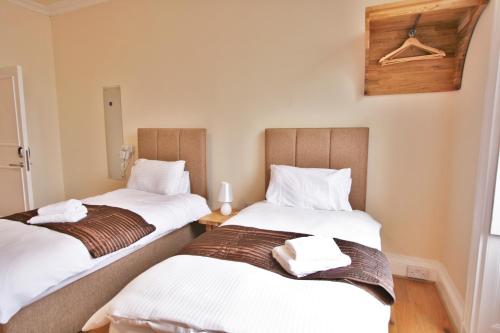 Central Studios Gloucester Place by Roomsbooked