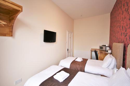 Central Studios Gloucester Place by Roomsbooked